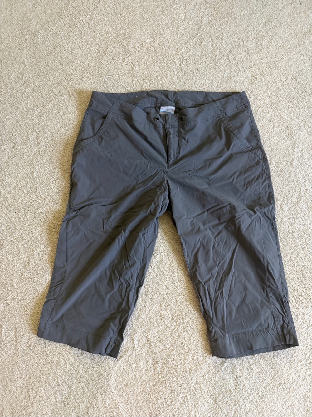 Columbia Women's Dark Gray cropped pants